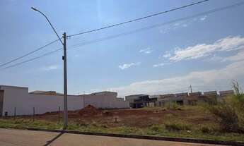 Imagem 5: Excelente Lote de 300 m² no Cerejeiras Bairro Tranquilo, com Alta Valorização e Ótimos ac