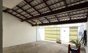 Imagem 2: Casa a venda no bairro Universal em Betim, 3 quartos, 3 vagas, com quintal