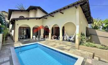 Imagem: Casa de condomínio em Rua Mendonça Furtado