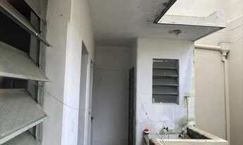 Imagem 6: Apartamento de frente, com sacada, no centro de Uruguaiana -RS