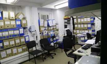 Imagem 4: Casa comercial com 8 salas e varanda em Botafogo