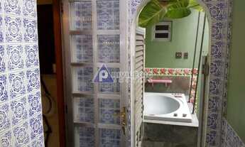 Imagem 5: Privilégio Imóveis vende: Excelente cobertura de frente para a Av. Atlântica, COPACABANA