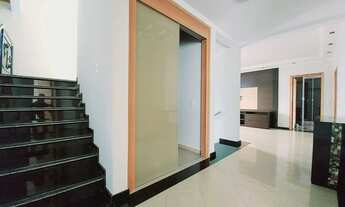 Imagem 4: Sobrado para aluguel e venda tem 600 metros quadrados com 4 quartos