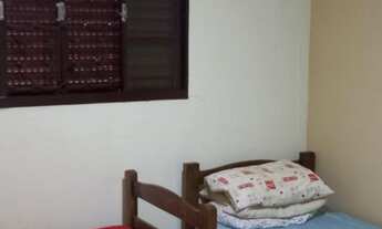 Imagem 4: Casa em Águas de São Pedro. Piscina e churrasqueira. Área verde nos fundos. R$ 495 mil