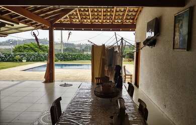 Imagem 11: Casa de condomínio térrea para venda possui 420 m² em Atibaia SP