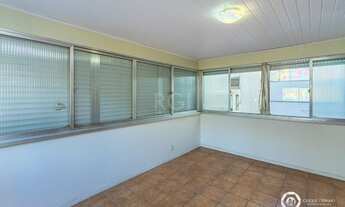 Imagem 2: Porto Alegre - Apartamento Padrão - Auxiliadora