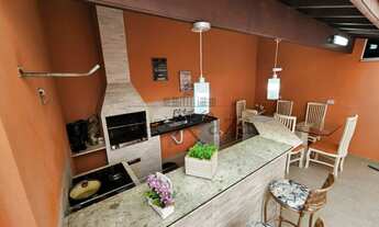 Imagem: Sobrado com churrasqueira em rua sem saída