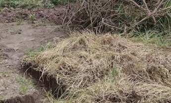 Imagem 2: O terreno venda ou troca uma moto