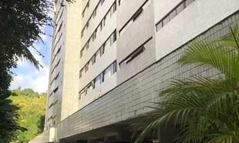 Imagem 2: Amplo 245 m2-4 quartos/2 suites (uma com closet) em Apipucos - Recife - PE