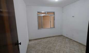 Imagem 4: Apartamento com 2 quartos e garagem no Loteamento Samambaia