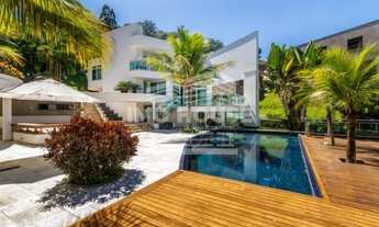 Imagem: Casa de condomínio para venda tem 841 metros