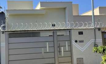 Imagem: Casa para venda possui 100 metros quadrados