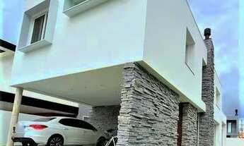 Imagem: Casa alto padrão com 3 suítes no Alphaville