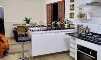 Imagem 4: Sobrado para Venda em Santo André, Jardim Las Vegas, 3 dormitórios, 1 suíte, 3 banheiros