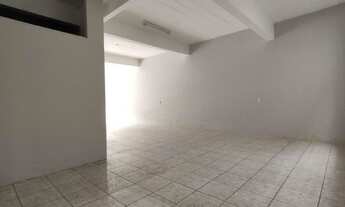 Imagem 5: EXCELENTE Loja com 100m², 2 banheiros, piso cerâmico, estacionamento na frente, portão aut