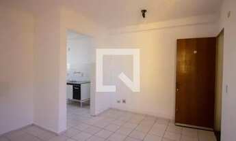 Imagem 4: Apartamento para Aluguel - Conjunto Residencial Jose Bonifacio, 2 Quartos, 45 m2