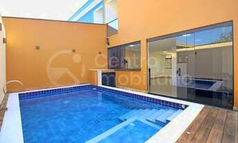 Imagem 3: CASA à venda com piscina e 3 quartos em Itanhaém, no bairro Suarão