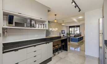 Imagem 2: Sobrado construído com muito requinte e infraestrutura, excelente espaço externo