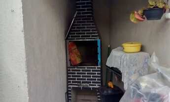 Imagem: Casa pequena toda acabada