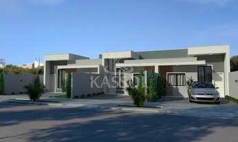 Imagem: Casa com 3 quartos e sobra de terreno no