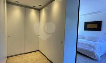 Imagem 3: Casa de condomínio sobrado para venda possui 618 metros quadrados com 4 quartos