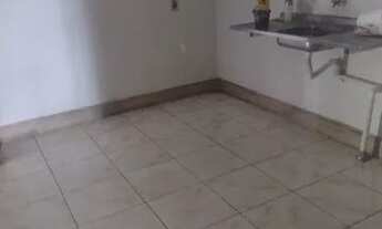 Imagem 6: Prédio em Belo Horizonte com três andares duas lojas e quatro apartamentos