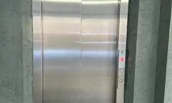 Imagem 7: Amplo! Apt da frente com 2qts, 2wc, elevador, varanda, próx Shopping Via Sul