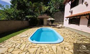 Imagem 3: Casa para temporada em Miguel Pereira com piscina, 4 quartos, área gourmet e vista para as