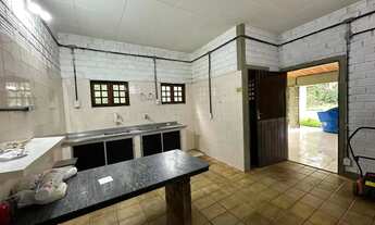 Imagem 5: Imóvel para aluguel possui 240 metros quadrados com 3 quartos