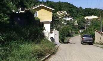 Imagem 2: Terreno à venda em Sambaqui