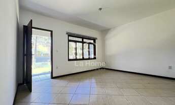 Imagem 4: Casa em condomínio fechado com 03 quartos sendo uma suíte para locação, Bairro Vorstadt