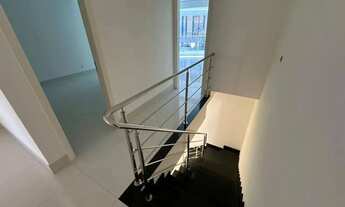 Imagem 4: Oportunidade! Linda Casa Duplex de 4Q c/2 Suítes, na 2ª quadra próximo ao mar