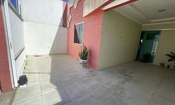 Imagem 2: Vendo casa com 3 quartos, 1 com suíte, sala grande, 2 banheiros e quintal