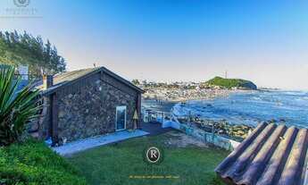 Imagem: Casa pé na areia/ água Praia da Cal