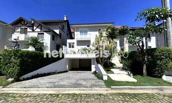 Imagem: Casa de Alto Padrão para Venda com 354m²