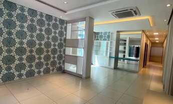 Imagem 2: BELÍSSIMA casa térrea de ALTO PADRÃO com 4 suítes , REPLETA DE ARMÁRIOS E AR CONDICIONADOS