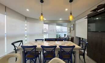 Imagem 3: Apartamento reformado com varanda gourmet e lazer na Praia das Pitangueiras, Guaruja