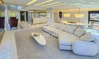 Imagem 7: Duplex Exclusivo em Jurerê com Suíte Master e Hidromassagem de Frente para o Mar