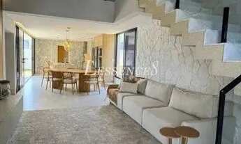 Imagem 2: Casa de 4 quartos em Condomínio Fechado no Parqville Jacarandá