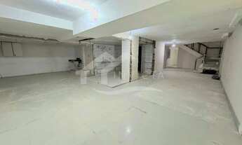 Imagem 5: Excelente loja comercial, sala ampla com subsolo no coração do Leblon