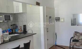 Imagem 2: PORTO ALEGRE - Apartamento Padrão - Cristal