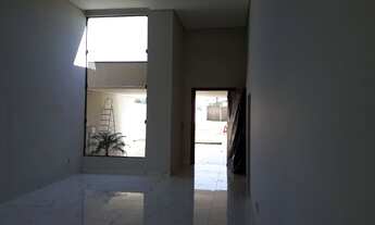 Imagem 6: Casa para venda possui 205 m² -comm 3 quartos em-- Novo Mundo Uberlândia - MG