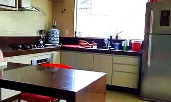 Imagem 7: Casa para venda possui 216 metros quadrados com 3 quartos em Morada da Serra - Montes Clar