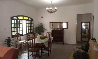 Imagem 2: Sobrado a cerca de 600 metros do Mar, no Jardim Imperador com Píscina