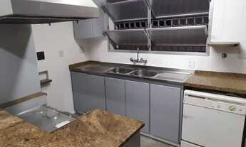 Imagem 7: Casa de condomínio para venda possui 300 metros quadrados com 3 quartos