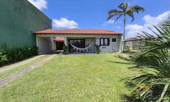 Imagem 2: Casa e Sobrado de 3 dormitórios à Venda - Xangri-lá