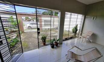 Imagem: Casa com 200m2 a venda no cordeiro por 475mil