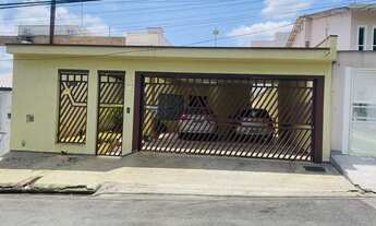 Imagem 4: Térrea para venda possui 259 metros quadrados com 3 quartos em Vila Oliveira - Mogi das Cr