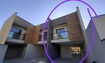 Imagem 3: Sobrado para venda possui 109 metros quadrados com 3 quartos em Saguaçu - Joinville - SC