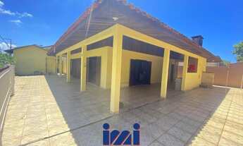 Imagem: Casa com 4 quartos na faixa do mar amplo